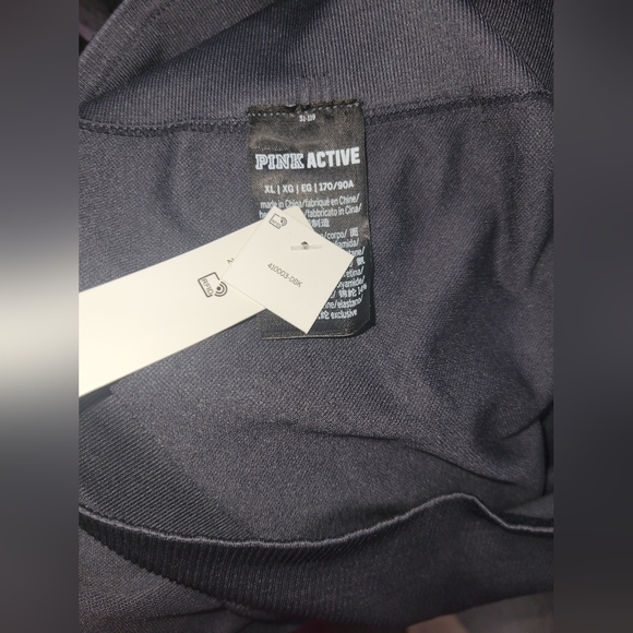 PINK Victoria's Secret Charcoal Leggings - Picture 3 of 3
